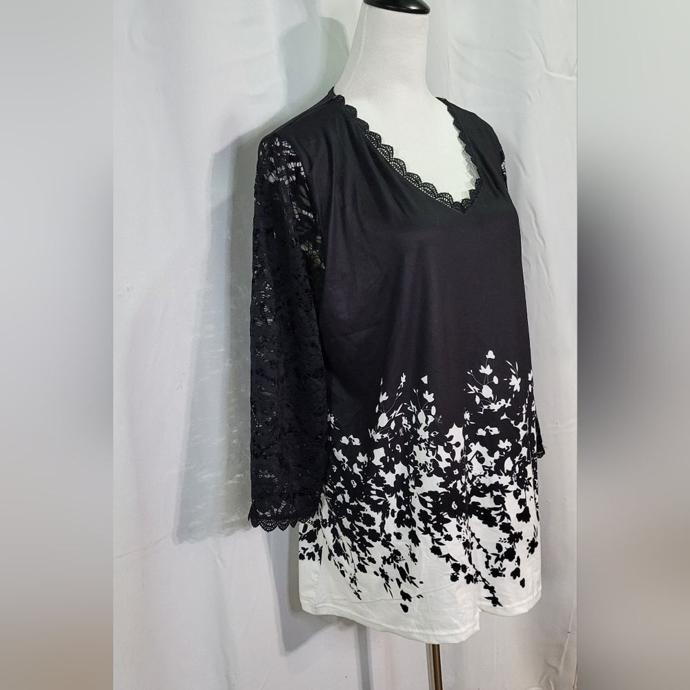 Women's NWOT Black Floral Lace 3/4 Sleeve V-Neck Tunic Top Size 3XL 🐈 - Picture 5 of 9